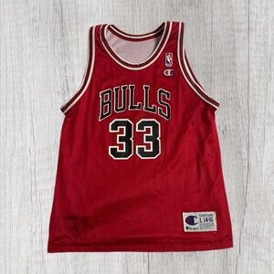 Vintage Scottie Pippen Jersey (#33)